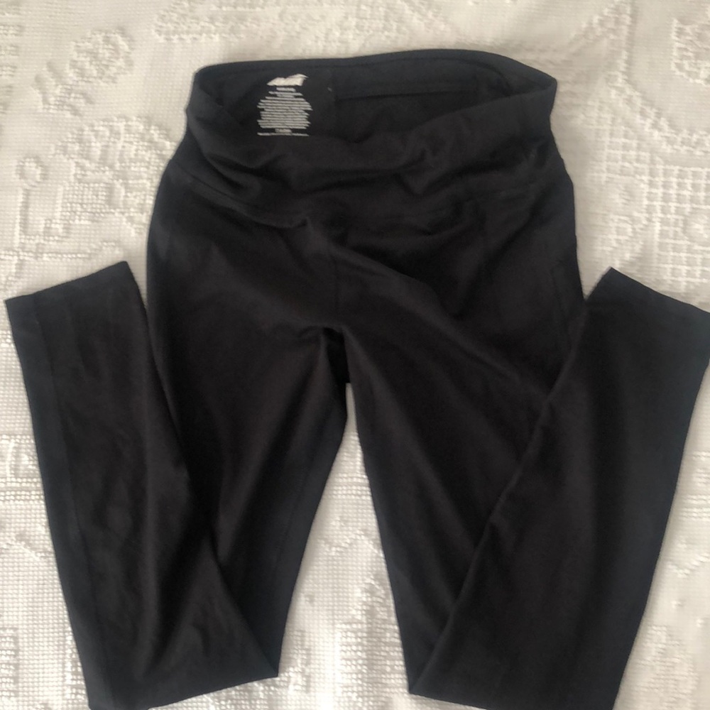 Women’s Avia small black leggings